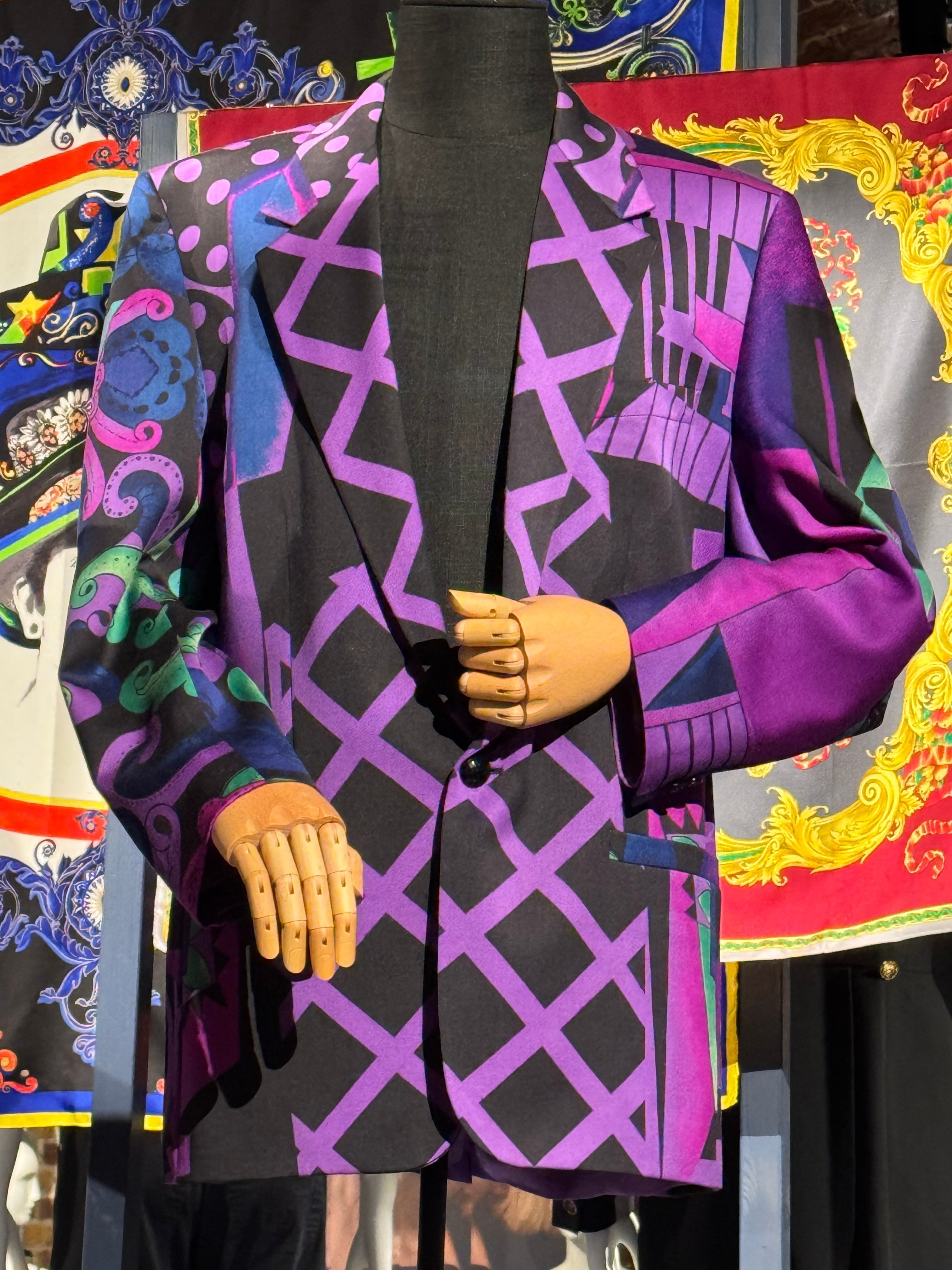 GIANNI RETROSPECTIVE VERSACE EXHIBITION LONDON, UK