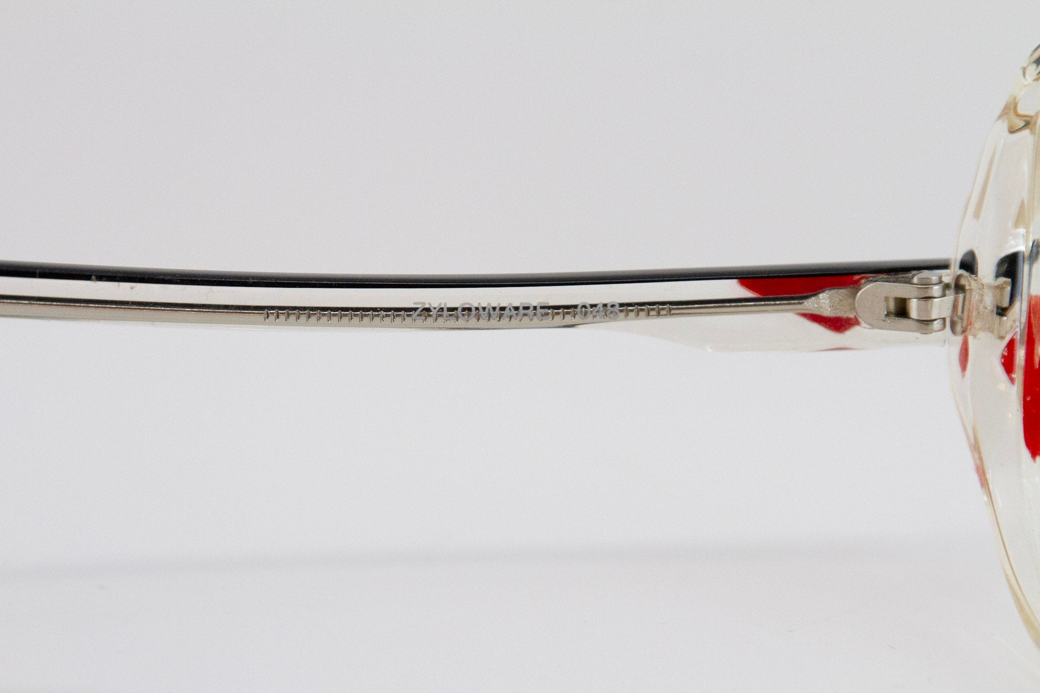 Sophia Loren frames with Red and Black Accents
