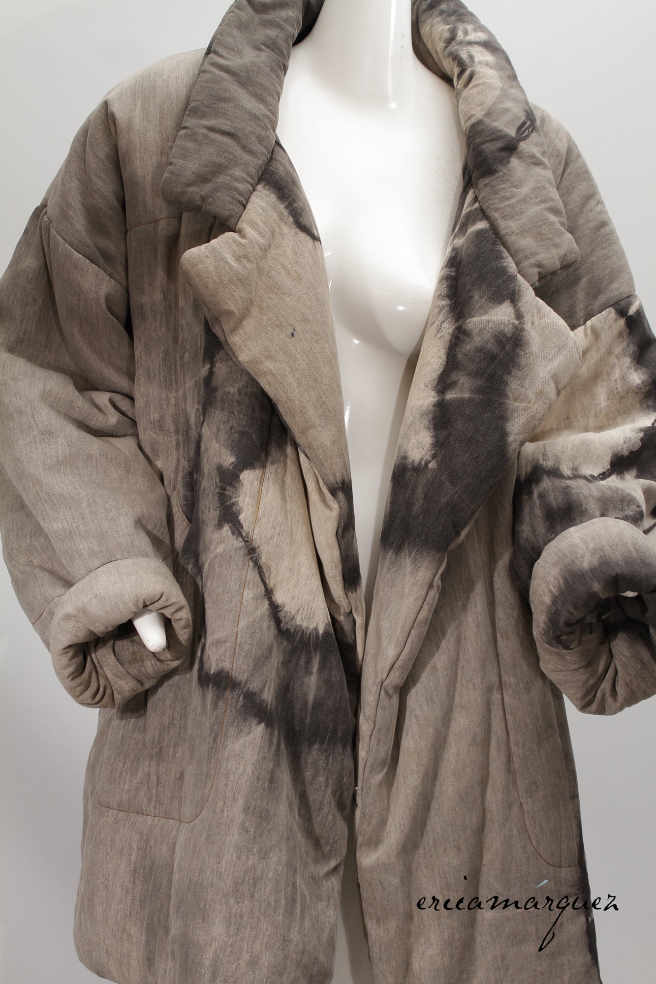 18008 KAMALI, Grey Oversized Fit Casual Jacket with Notched Collar