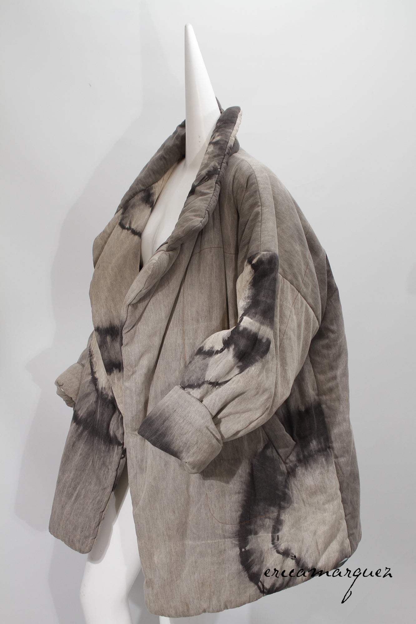 18008 KAMALI, Grey Oversized Fit Casual Jacket with Notched Collar