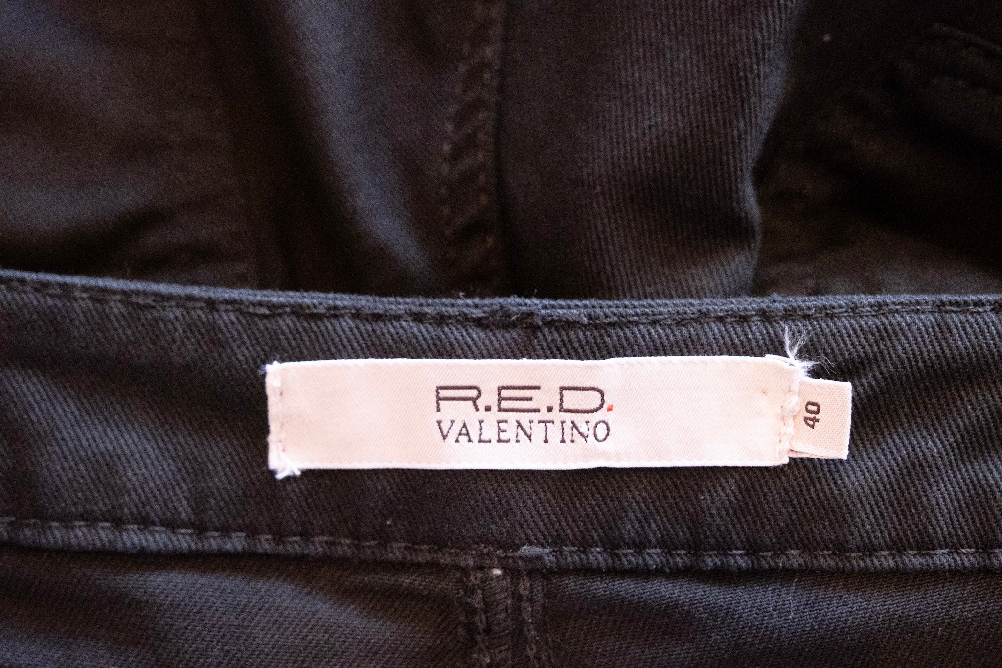 VALENTINO RED Long Black Jean Shorts with 'V' Decals