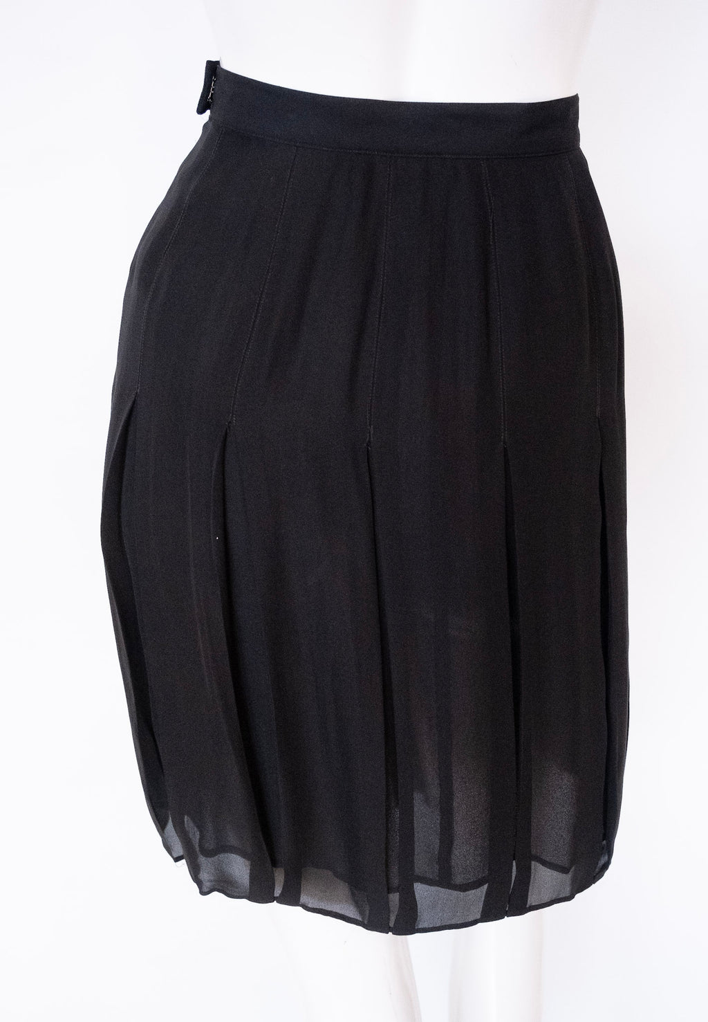 SAKS FIFTH AVENUE Black Silk Short Skirt with Pleats