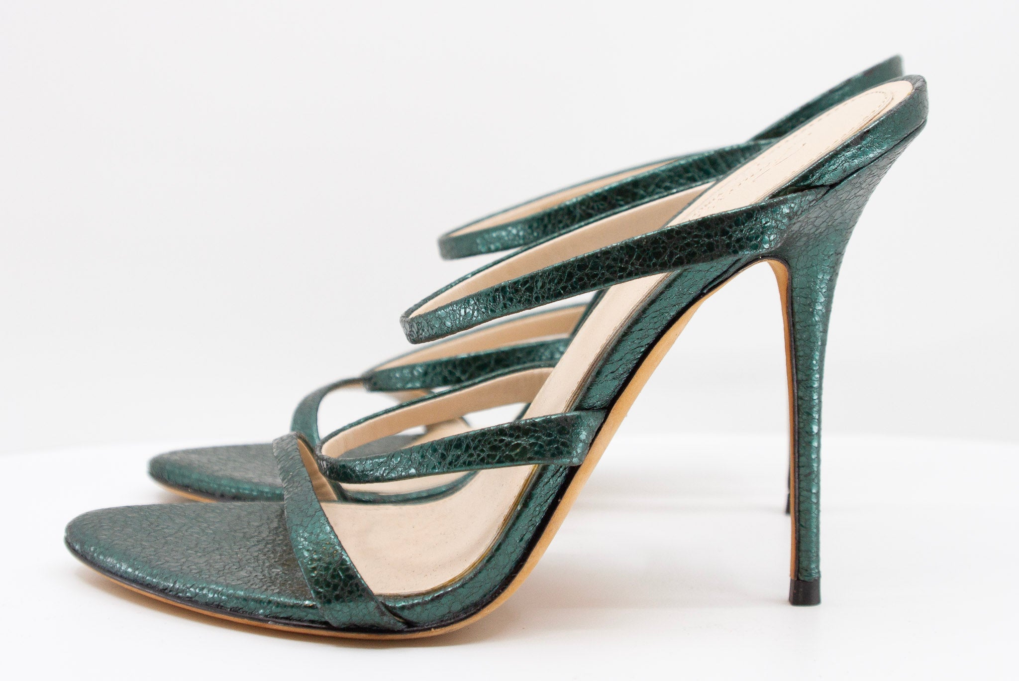 VINCE CAMUTO Imagine Collection Metallic Green Strappy Slip On Heels