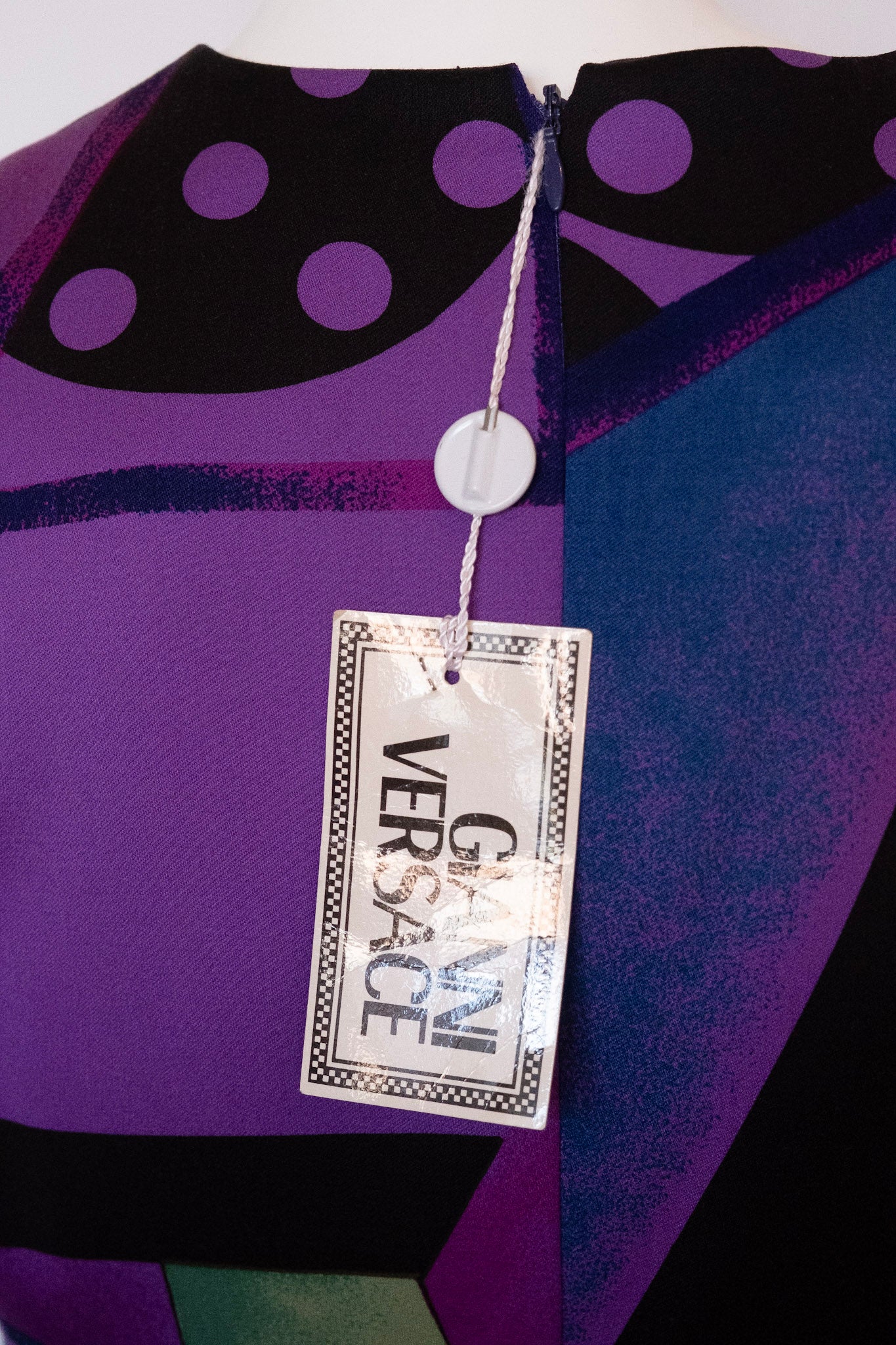 GIANNI VERSACE crew neckline light weight wool dress lined in purple silk pattern