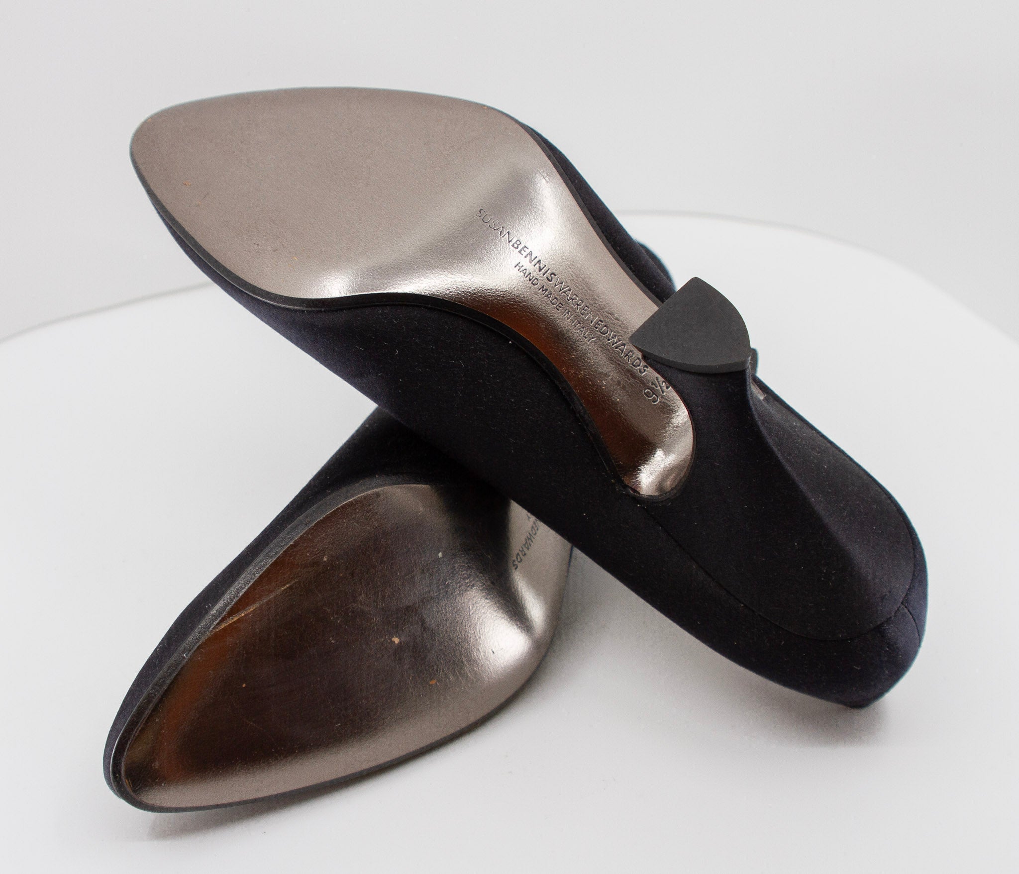 Susan Bennis/Warren Edwards, Black, Classic Pumps