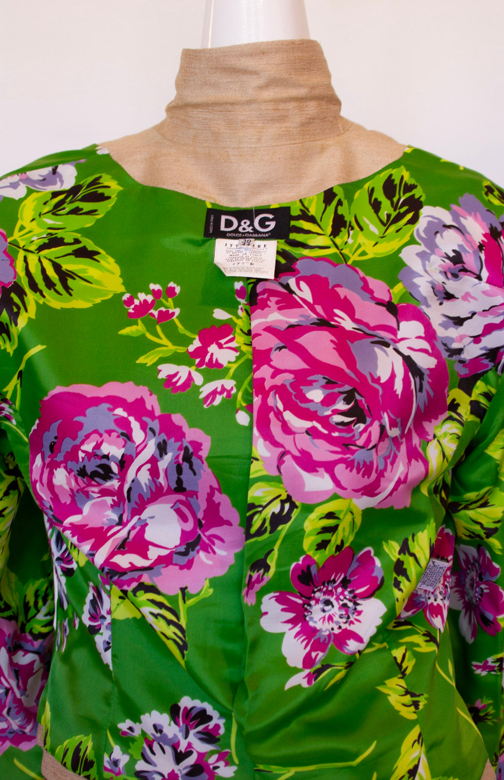 DOLCE & GABBANA, 100% silk suit, from the personal collection of the Hollywood Golden Era, Actress Terry Moore