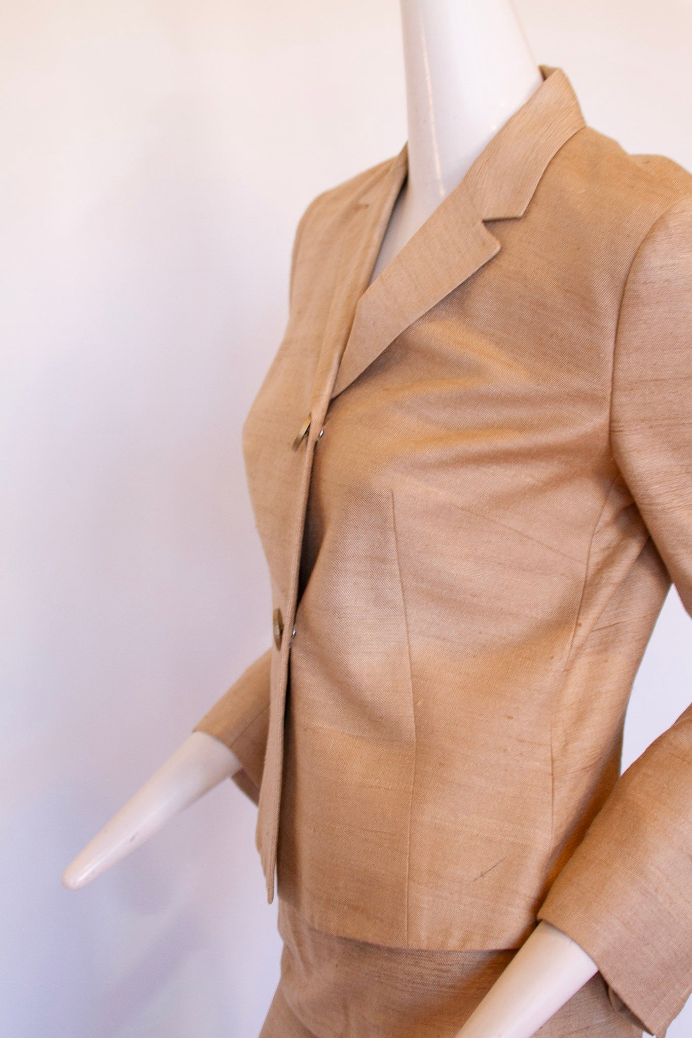 DOLCE & GABBANA, 100% silk suit, from the personal collection of the Hollywood Golden Era, Actress Terry Moore