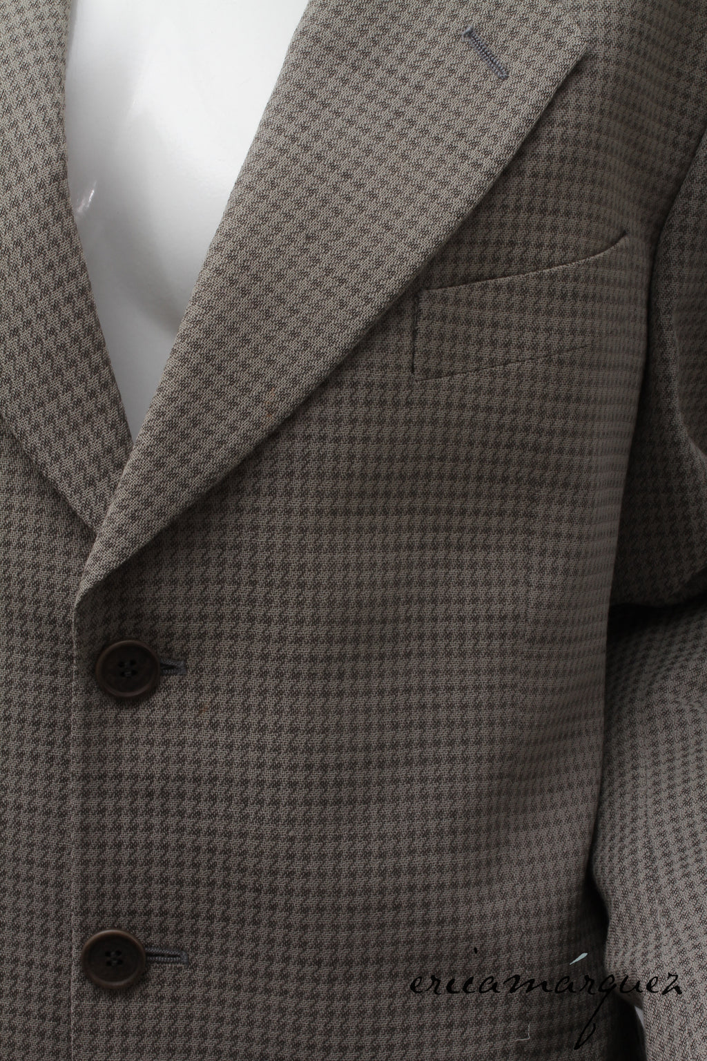 GIORGIO ARMANI, Taupe Houndstooth Three-Button Blazer