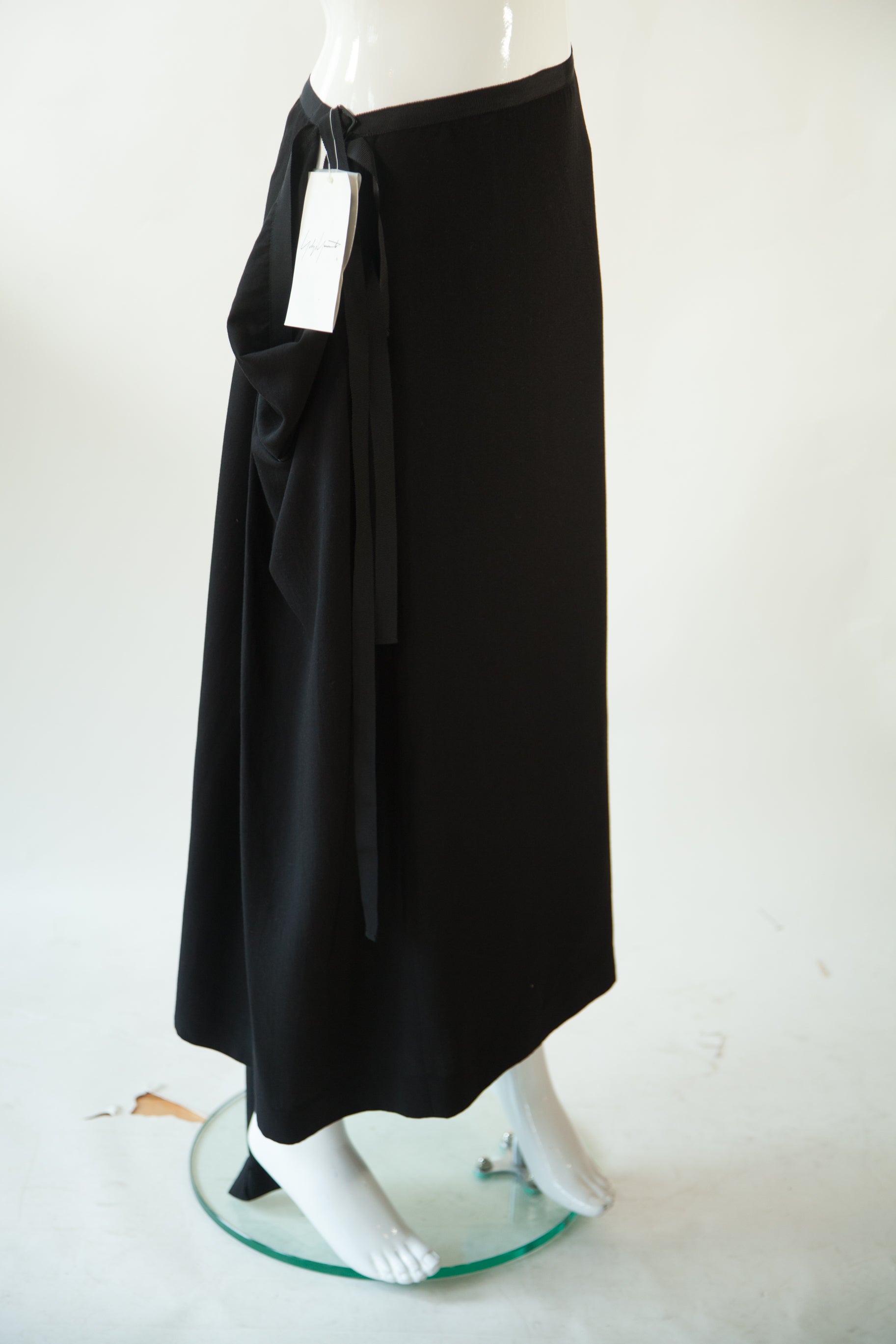 YOHJI YAMAMOTO Asymmetrical Black One Shoulder Dress and Skirt Combinations