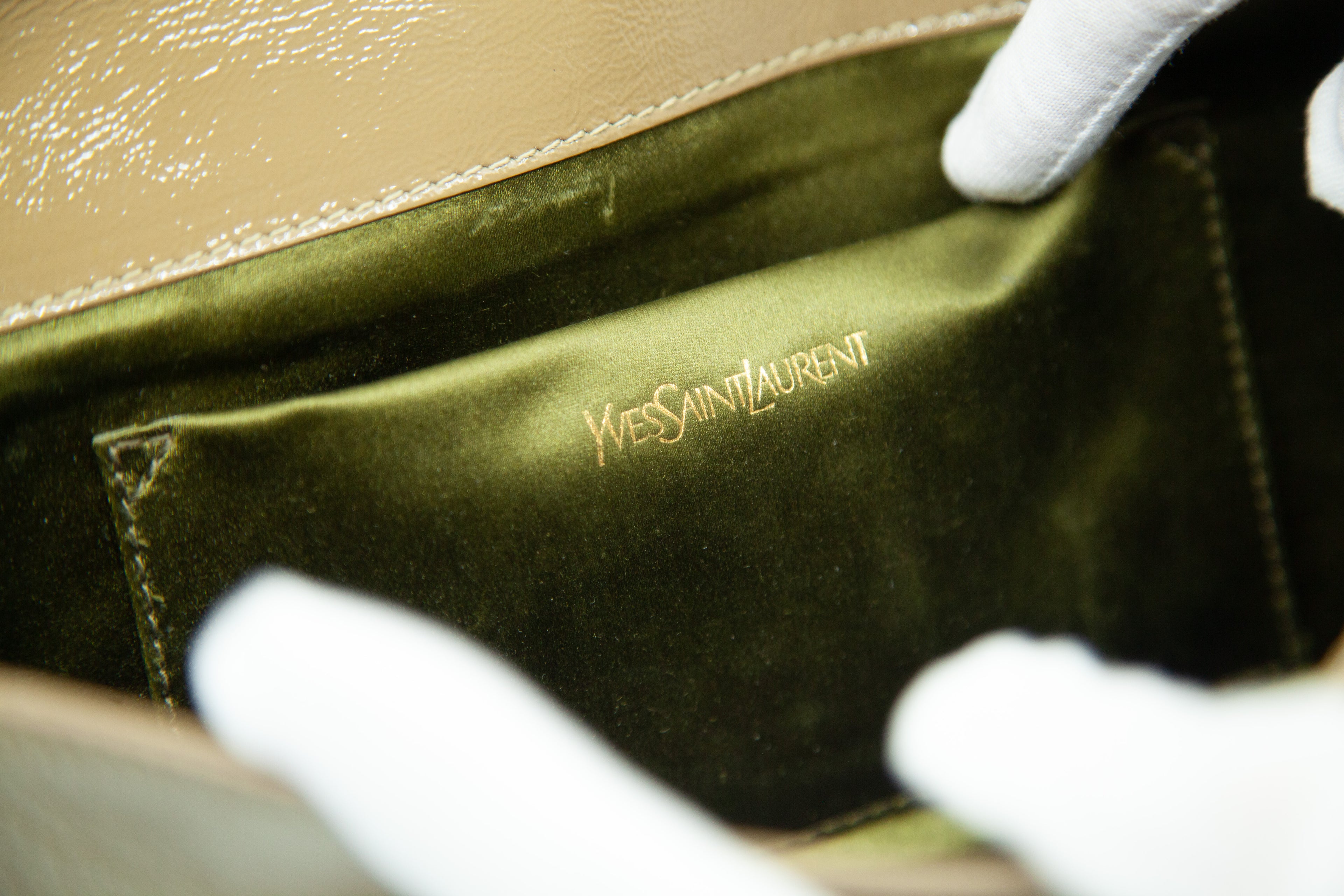 YVES SAINT LAURENT Belle de Jour Patent Leather Clutch