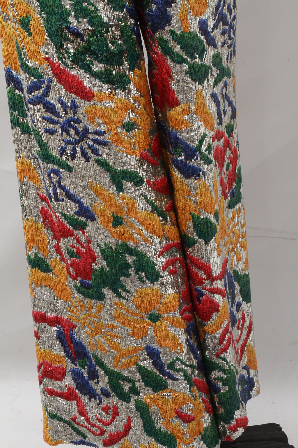 SCHIAPARELLI, embroidered sequin suit with a surrealist floral print, S/S 2022