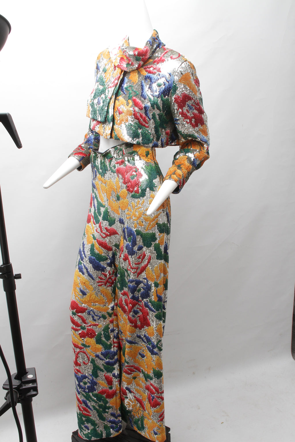 SCHIAPARELLI, embroidered sequin suit with a surrealist floral print, S/S 2022