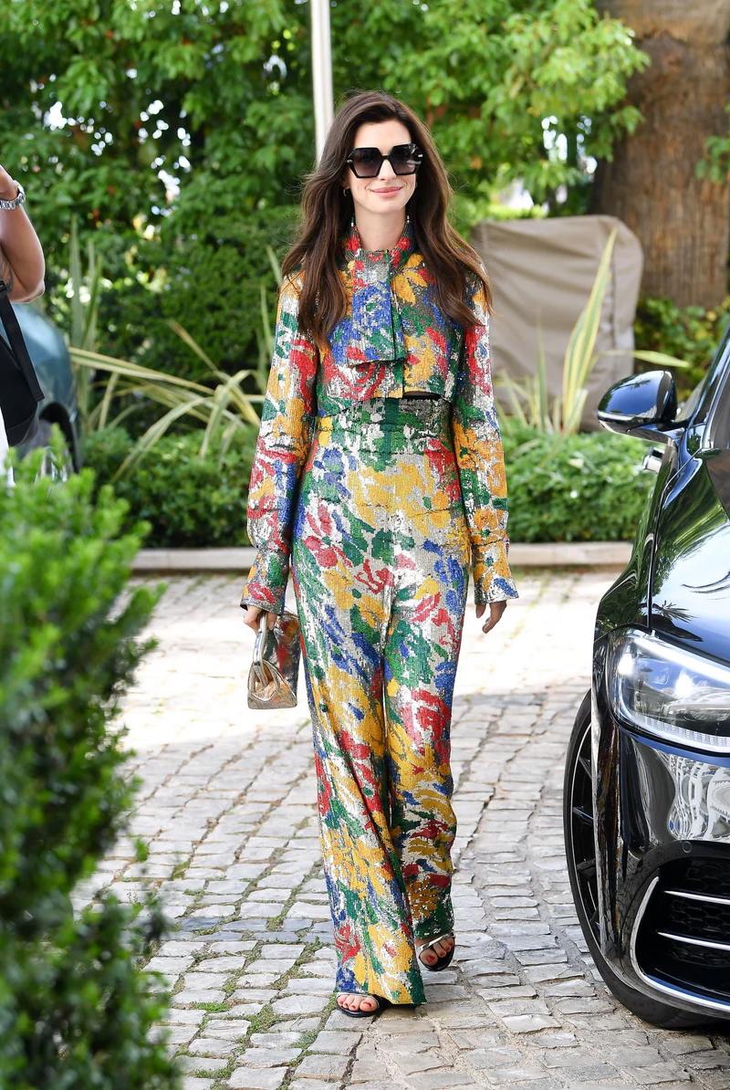 SCHIAPARELLI, embroidered sequin suit with a surrealist floral print, S/S 2022