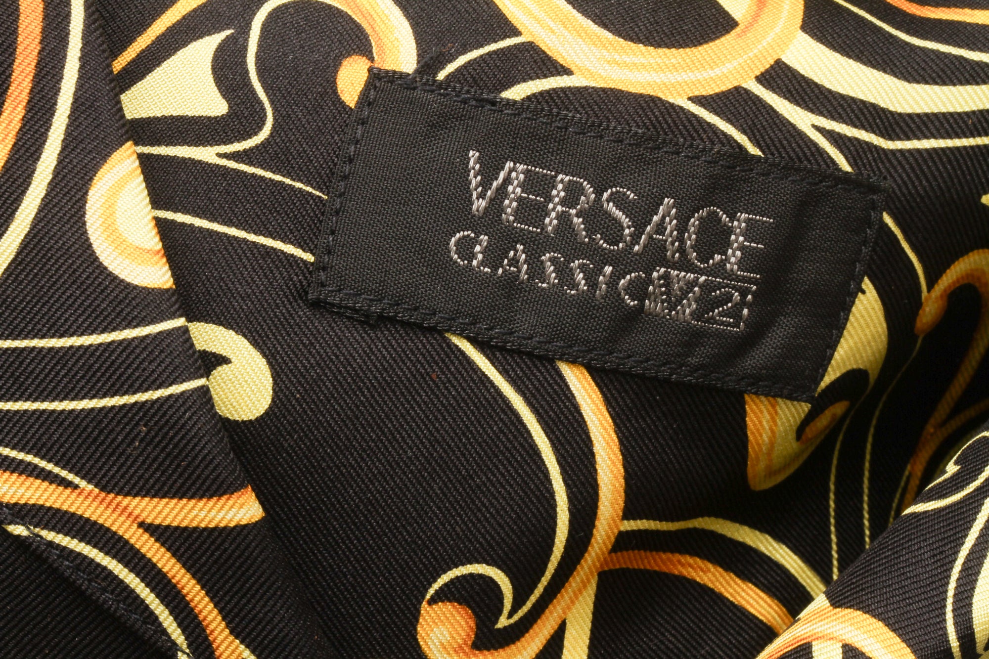 VERSACE Classic V2, Made In Italy, 100% Silk, Versace Baroque Print, Short Sleeve, Button Up