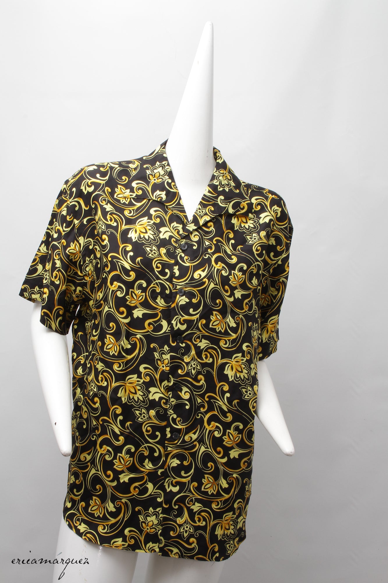 VERSACE Classic V2, Made In Italy, 100% Silk, Versace Baroque Print, Short Sleeve, Button Up