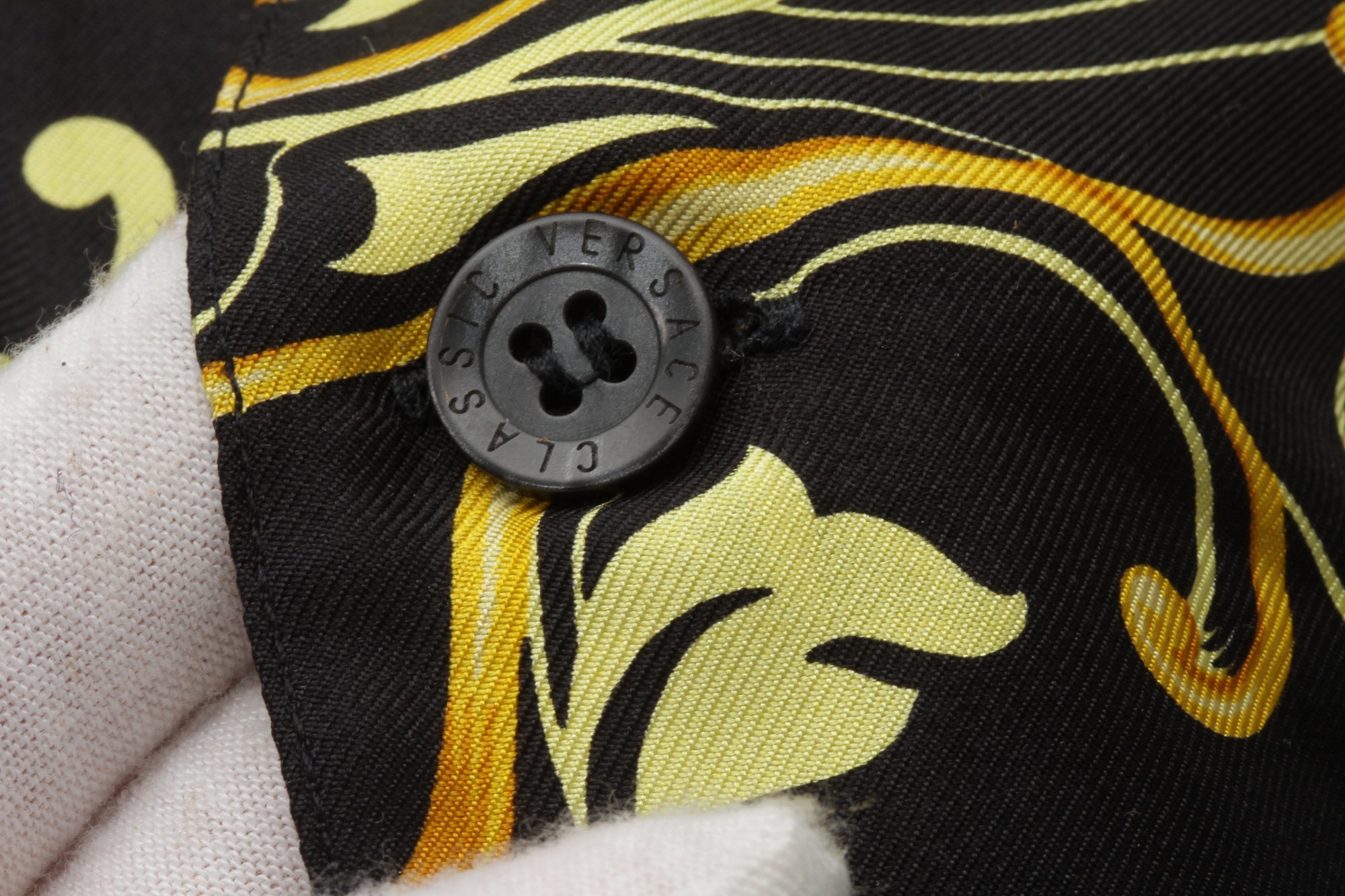 VERSACE Classic V2, Made In Italy, 100% Silk, Versace Baroque Print, Short Sleeve, Button Up