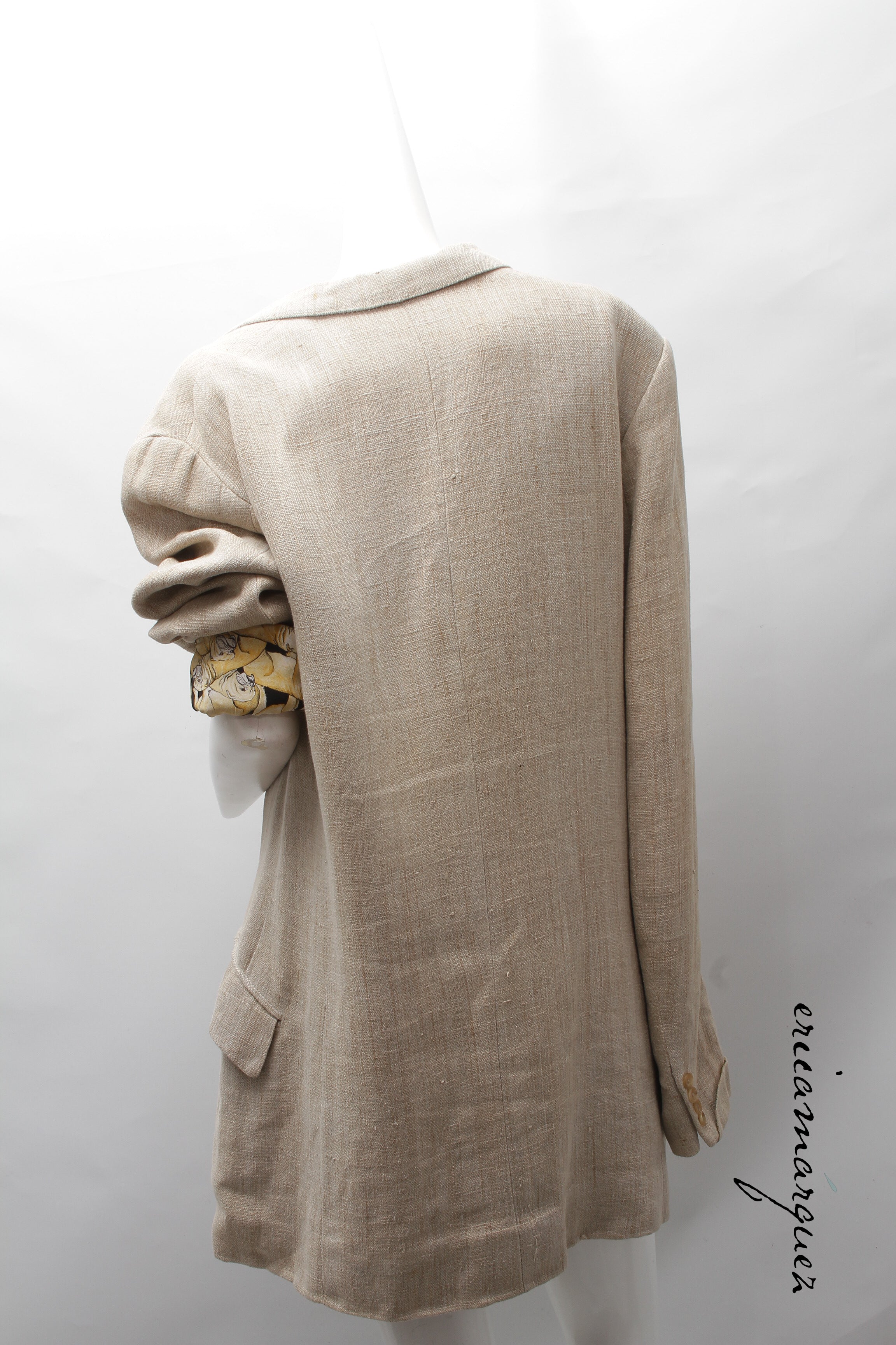 Welsh & Jefferies, custom tailored linen and silk, bulldog print, lined blazer, Estate of André Leon Talley