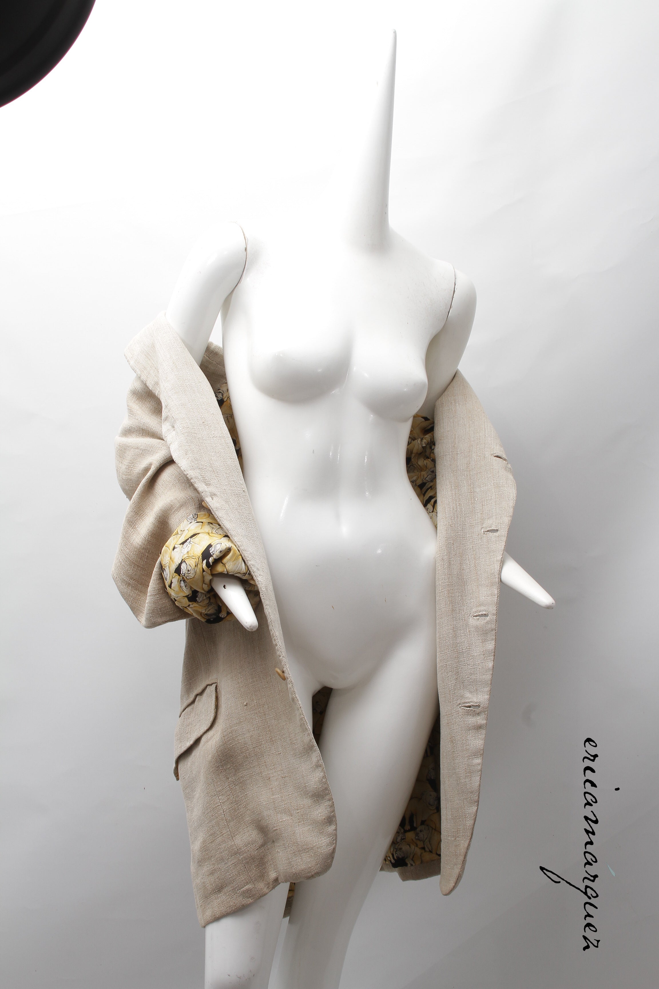 Welsh & Jefferies, custom tailored linen and silk, bulldog print, lined blazer, Estate of André Leon Talley