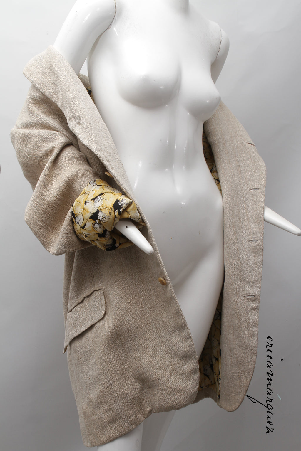 Welsh & Jefferies, custom tailored linen and silk, bulldog print, lined blazer, Estate of André Leon Talley