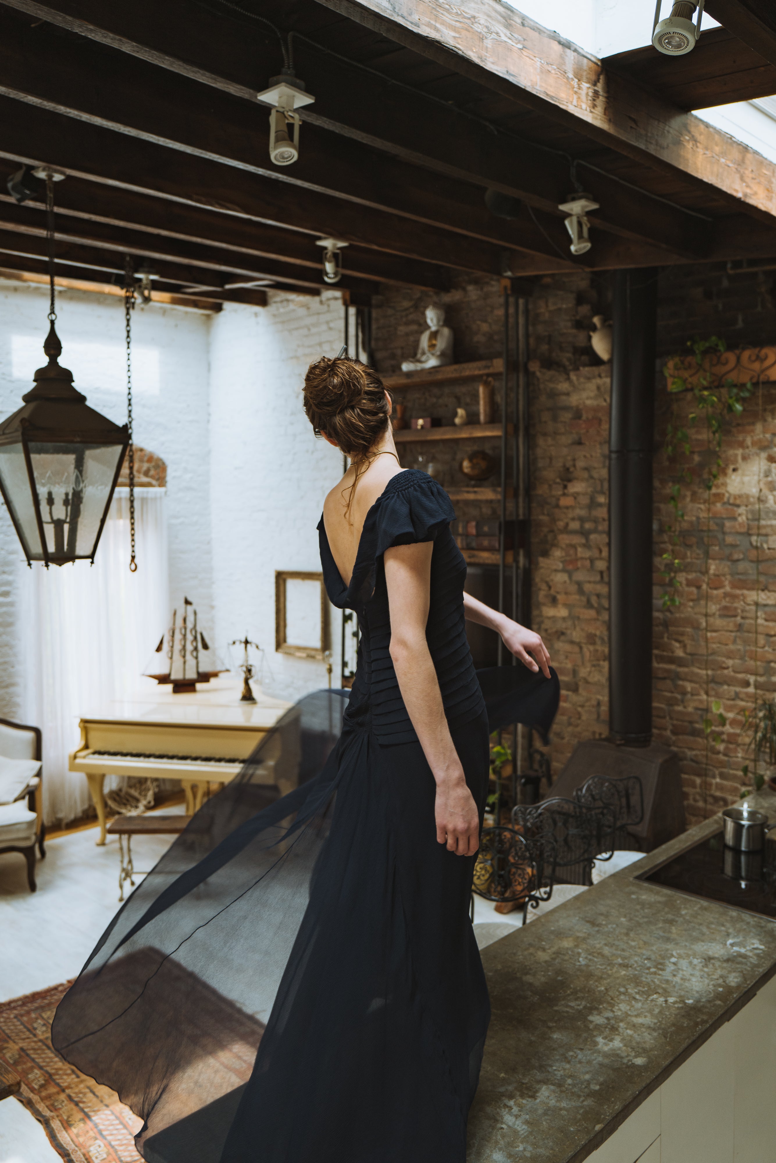VERA WANG, Julianne Moore, previous owner